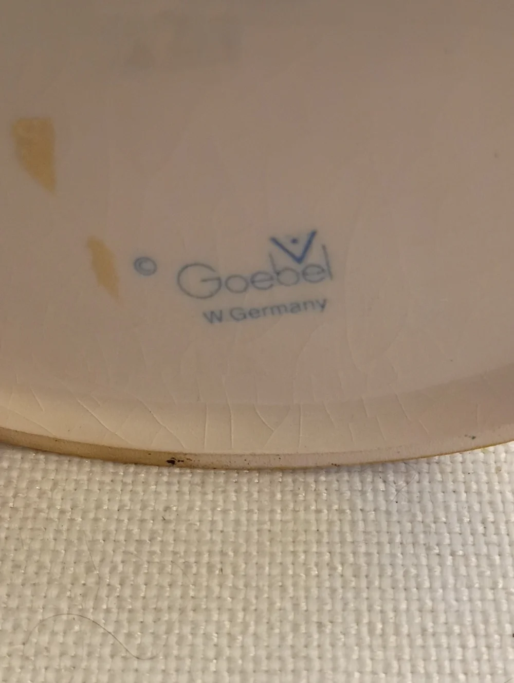 Goebel Porcelain Maker's Mark Hummel, 6 Inches, Old Mark, 